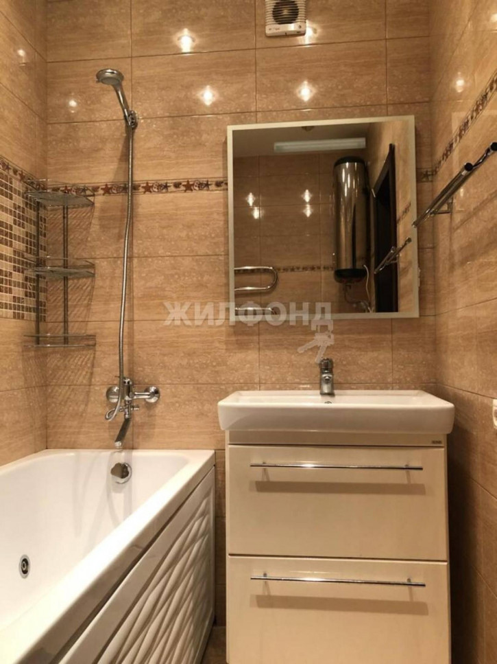 1-комн квартира Толстого, 56