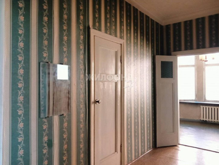 3-комн квартира Красный проспект, 16