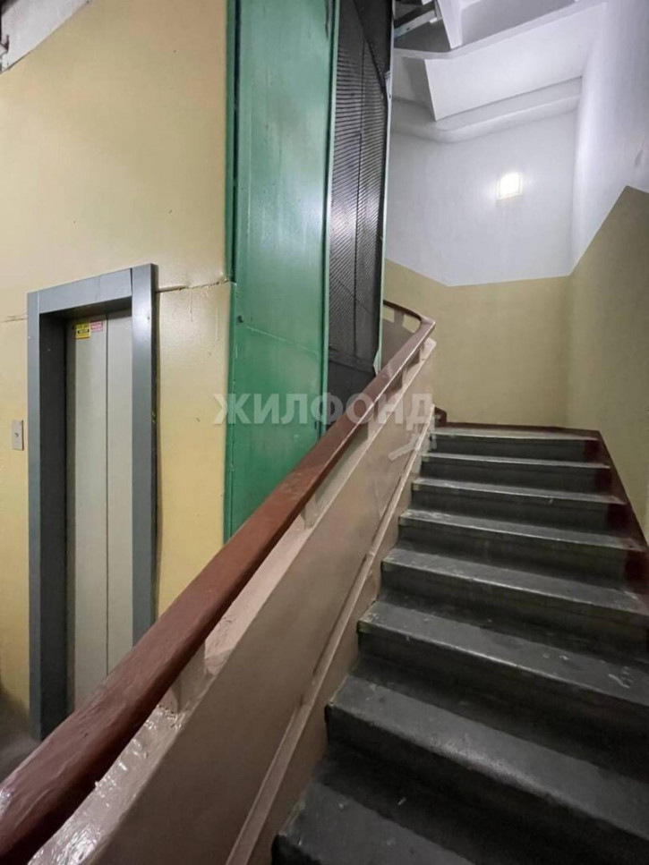 6-комн квартира Серебренниковская, 23