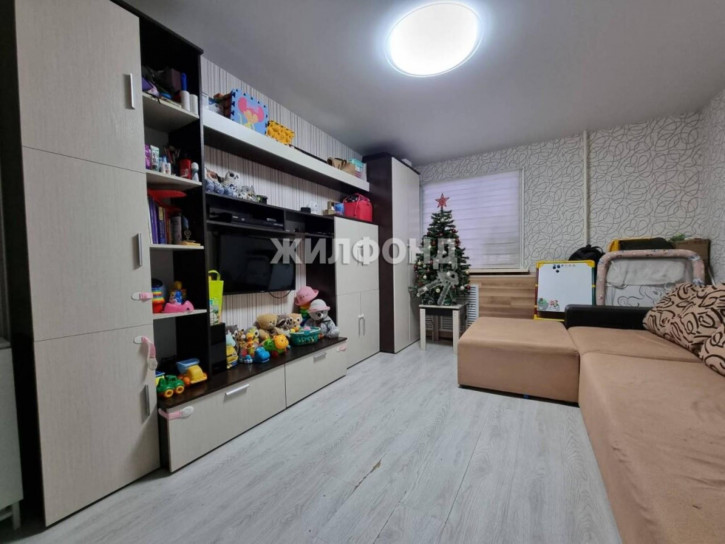 1-комн квартира Обская, 80
