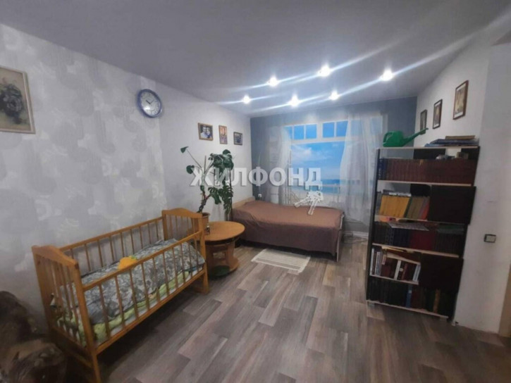 2-комн квартира Локтинская, 6