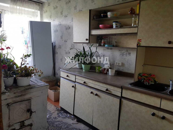2-комн квартира Молодёжная, 11