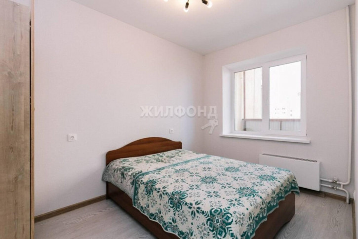1-комн квартира Виктора Уса, 1/2