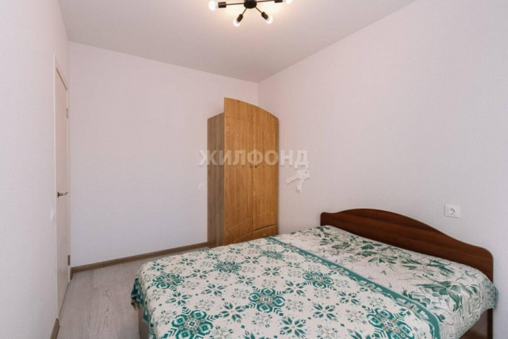 1-комн квартира Виктора Уса, 1/2