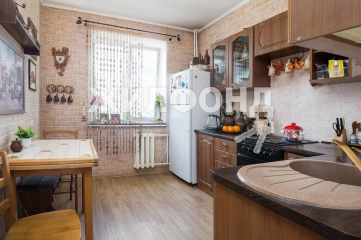 2-комн квартира Депутатская, 58