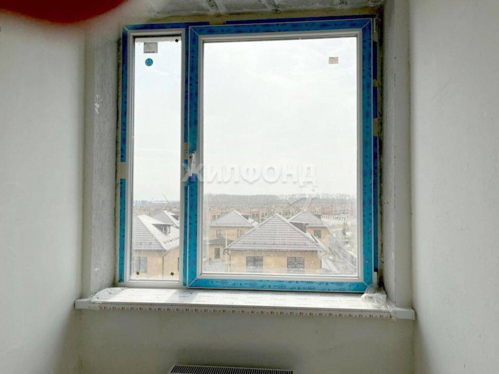 2-комн квартира Зорге, 229/2