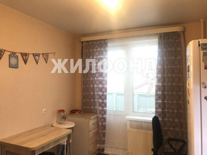1-комн квартира Петухова, 95/4