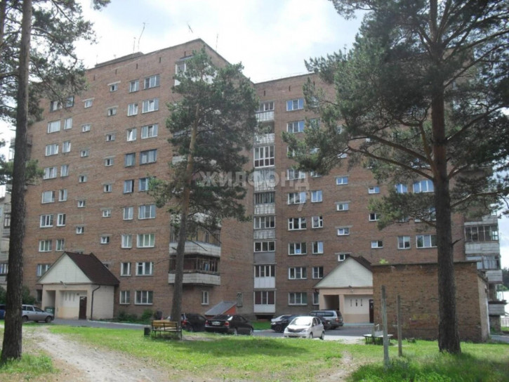 Комната Газонная, 1 Б
