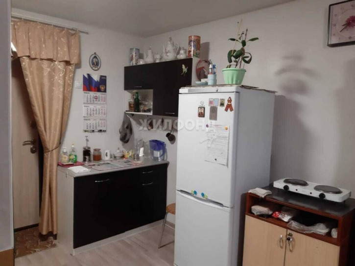 Комната Боровая, 100