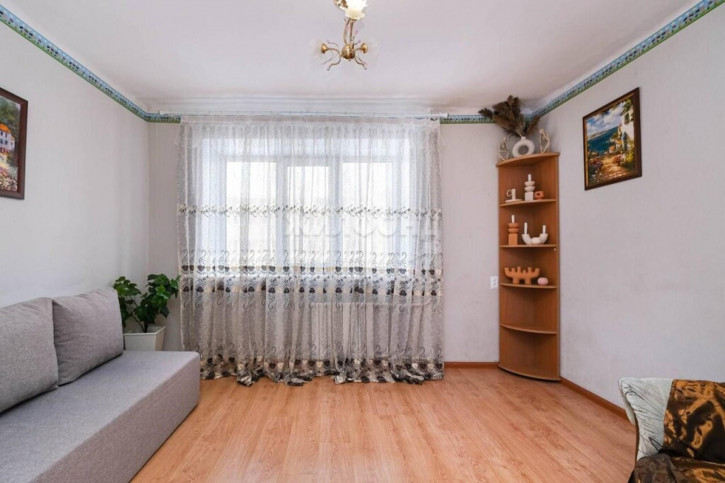 Комната Ольги Жилиной, 90