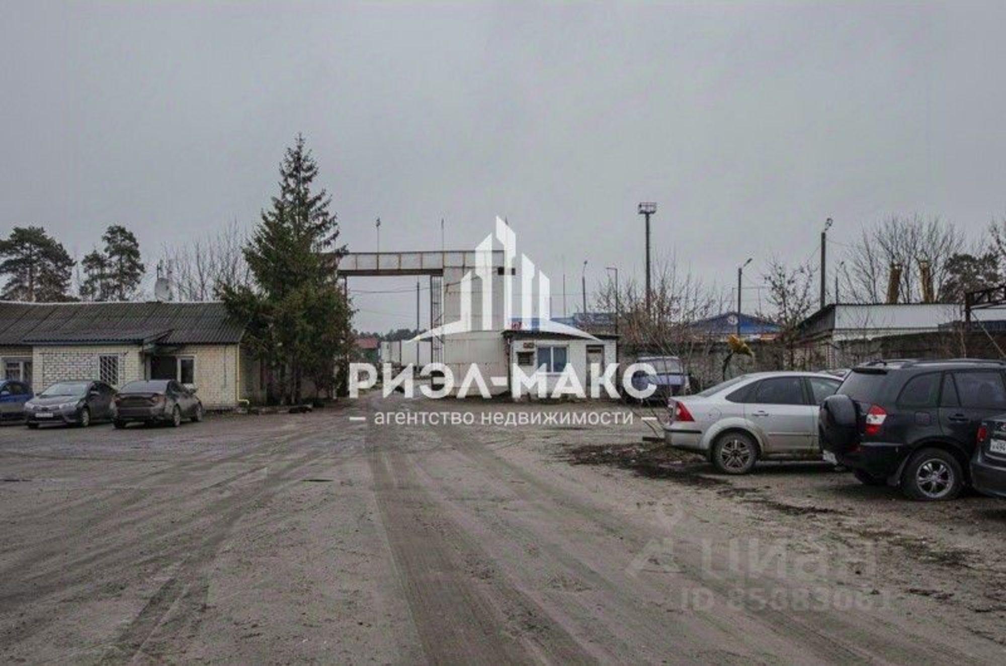 Купить складское помещение за 5 500 040 рублей на Московский проезд, 83
