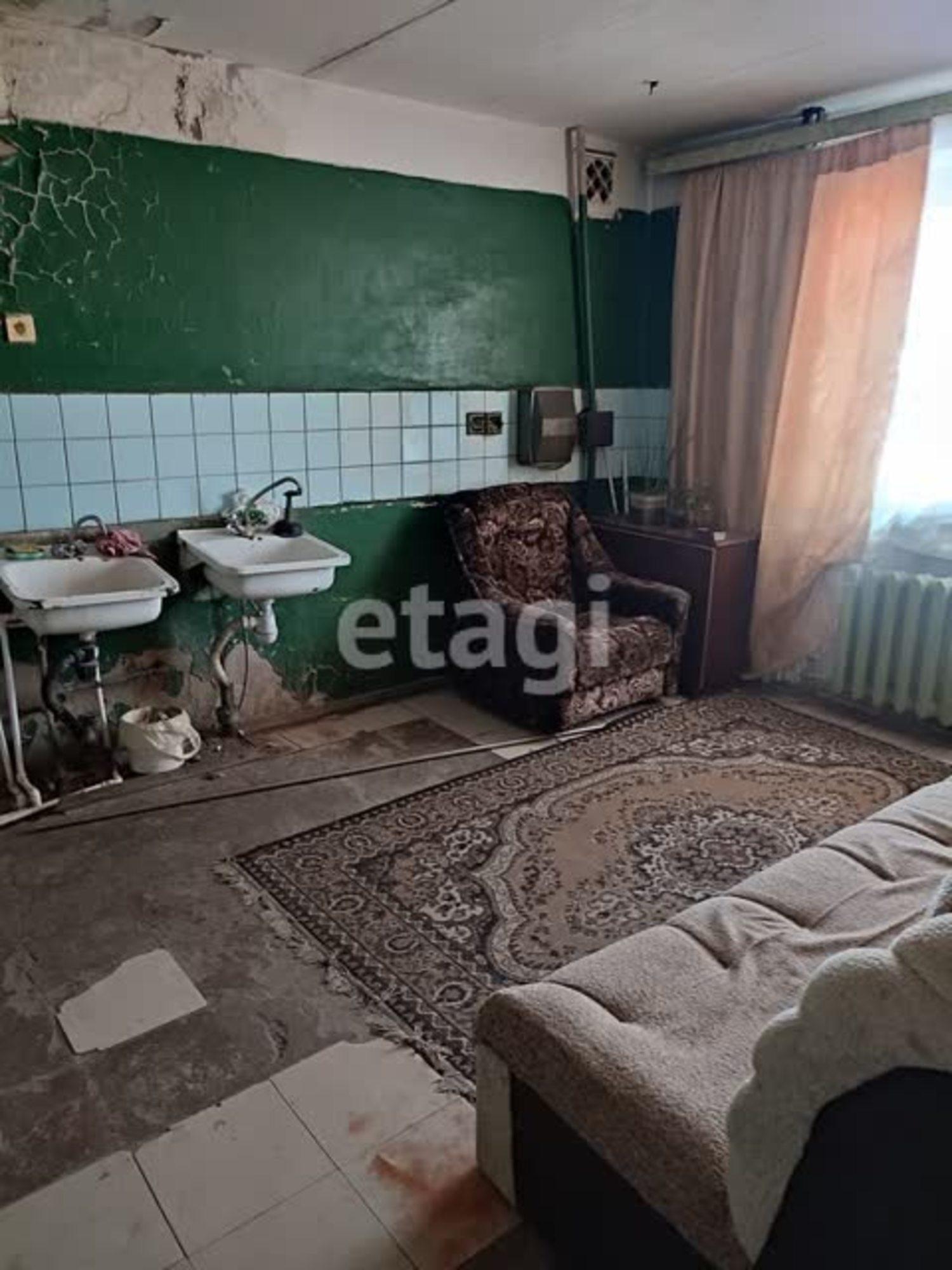Купить комнату за 370 000 рублей на улица Павших Борцов