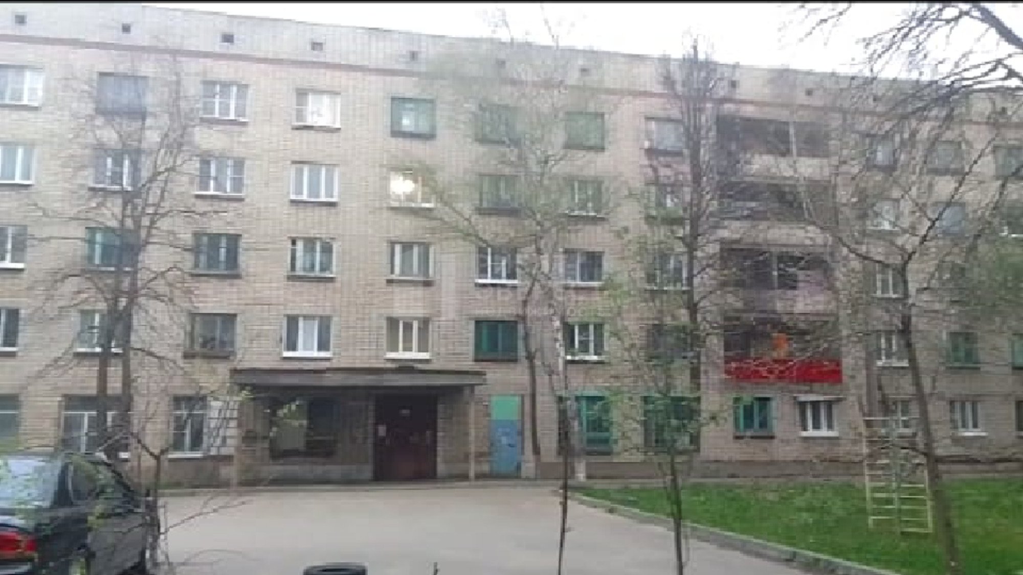 Купить комнату за 700 000 рублей на Машиностроителей ул., 11