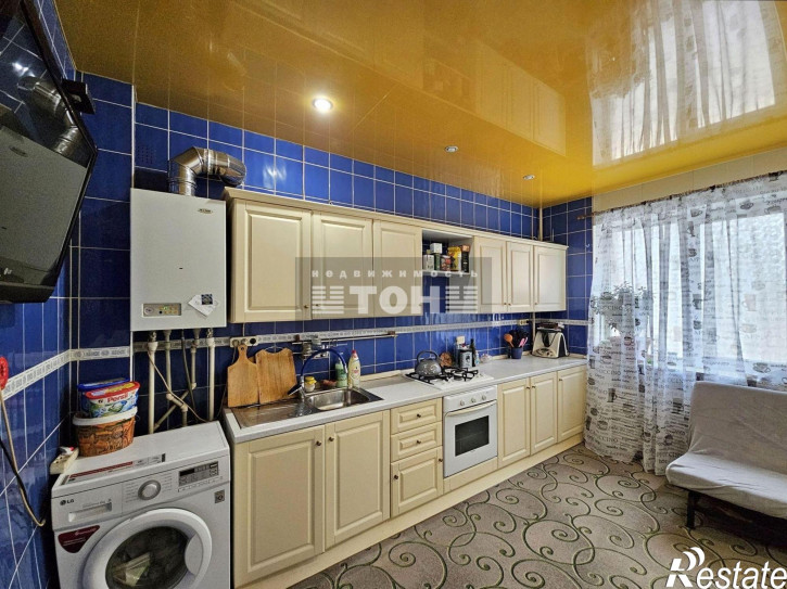 3-комн квартира Октябрьская, 45