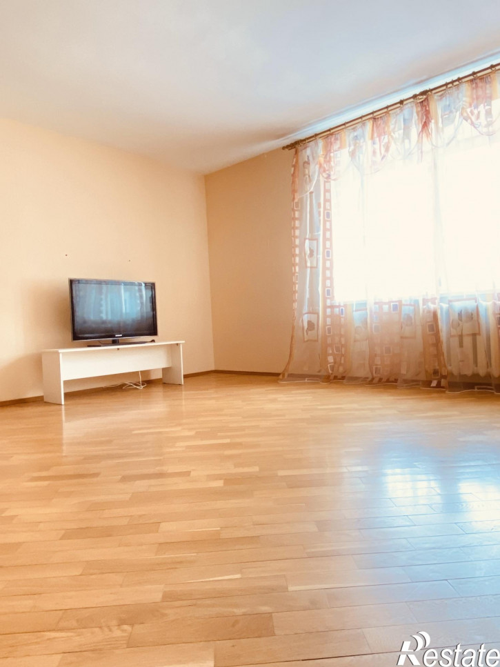 2-комн квартира микрорайон Берёзово,Анникова улица,8