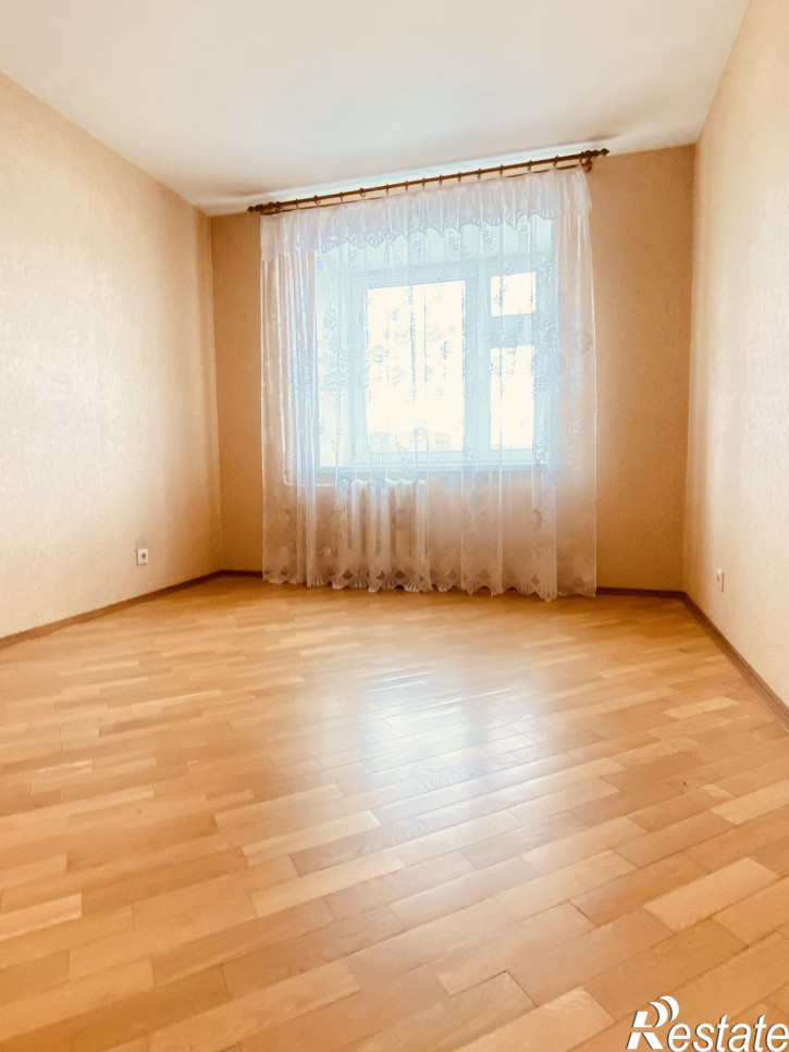 2-комн квартира микрорайон Берёзово,Анникова улица,8