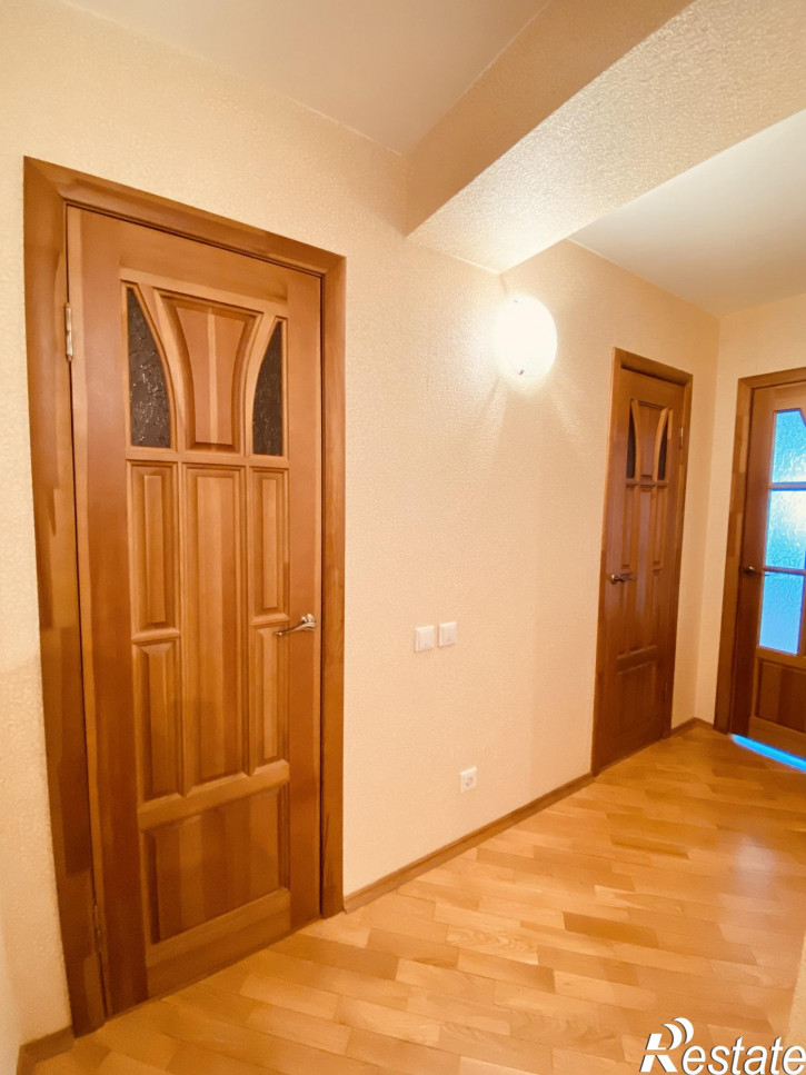 2-комн квартира микрорайон Берёзово,Анникова улица,8
