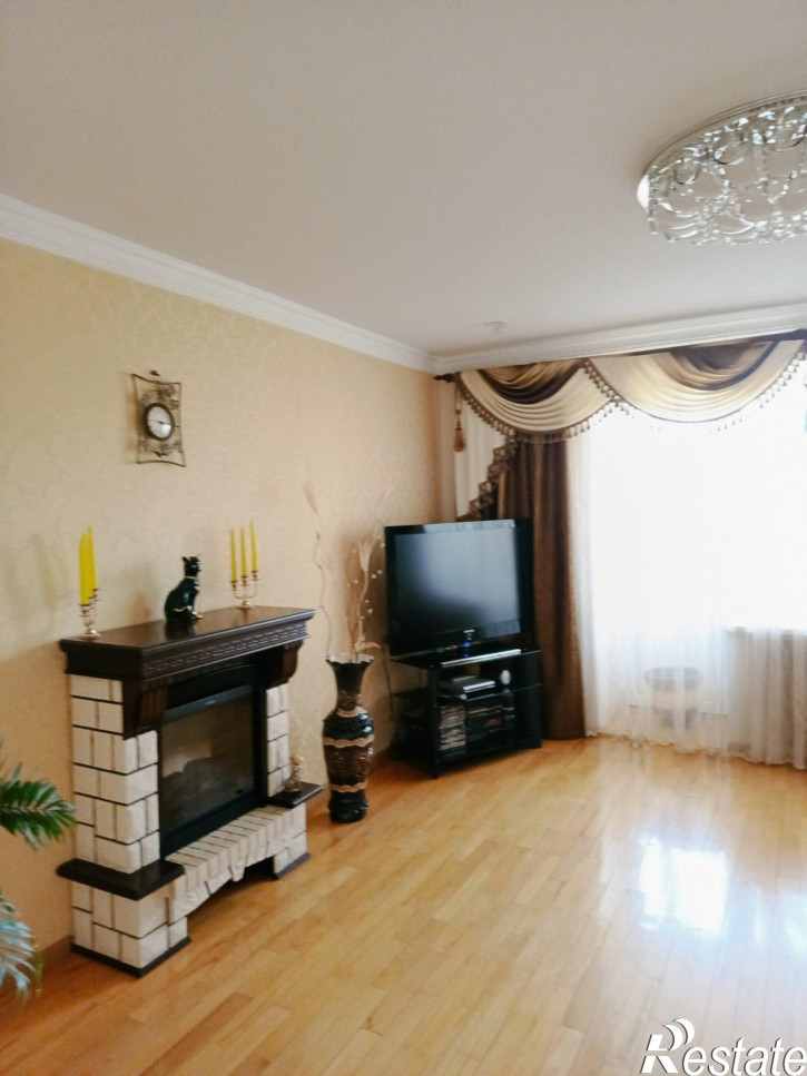 3-комн квартира Лебедева улица,59