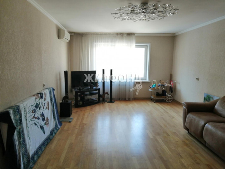 2-комн квартира Звёздная, 42