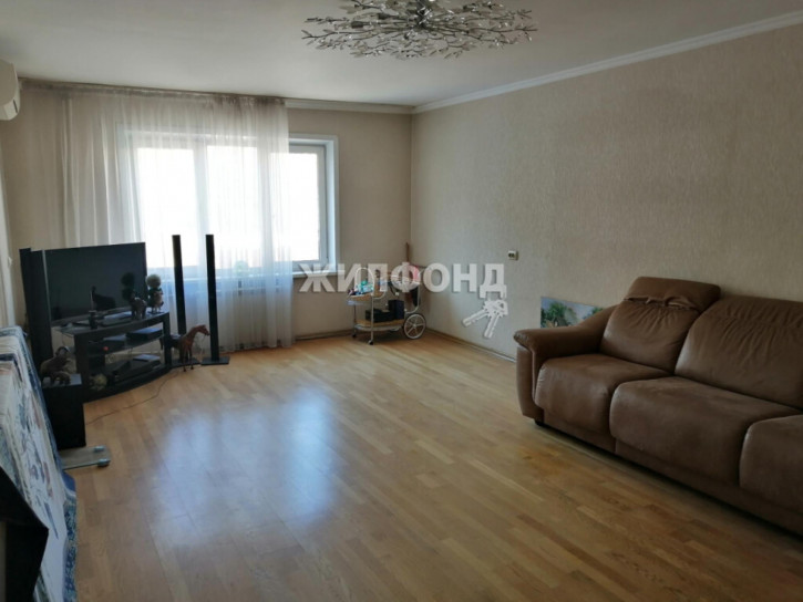 2-комн квартира Звёздная, 42