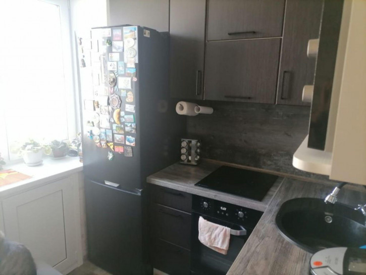 4-комн квартира Голубкова ул, 8