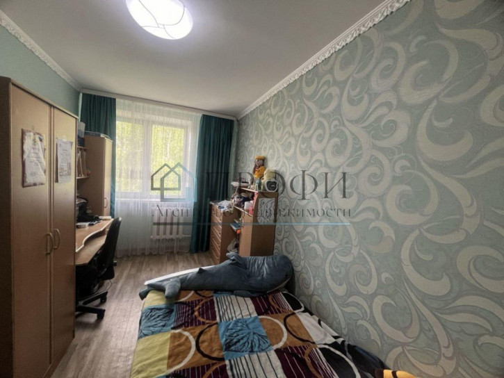 4-комн квартира Ливенская ул, 140