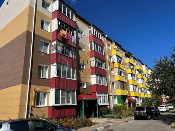4-комн квартира Ливенская ул, 140