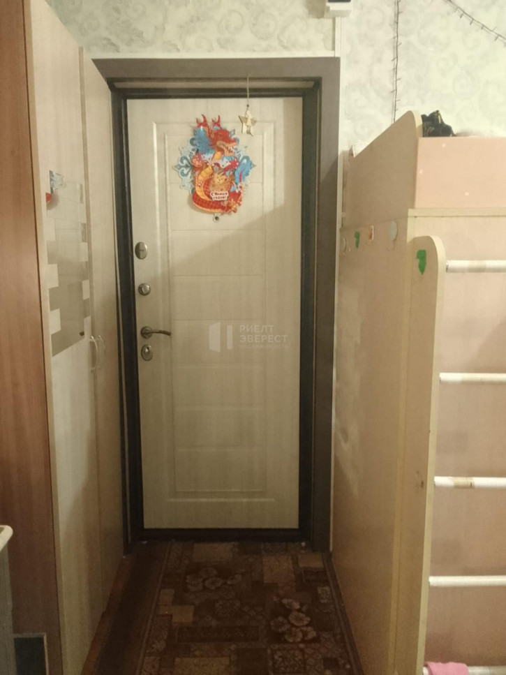 Комната Машиностроителей ул., 11