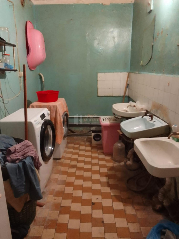 Комната Машиностроителей ул., 11