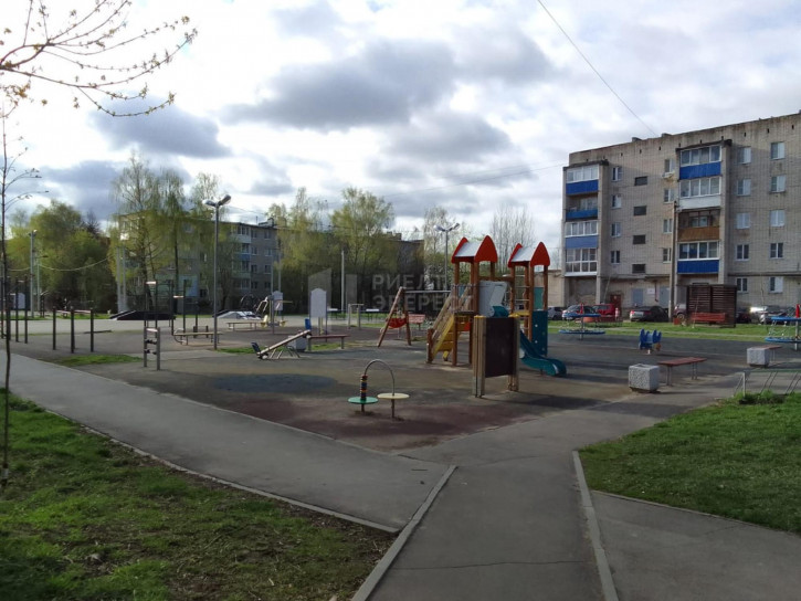 Комната Машиностроителей ул., 11