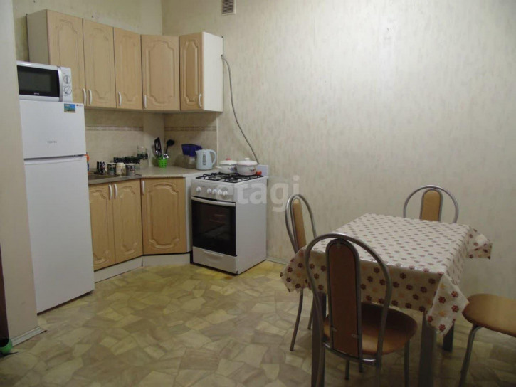 3-комн квартира Ленина проспект, 52 к 4
