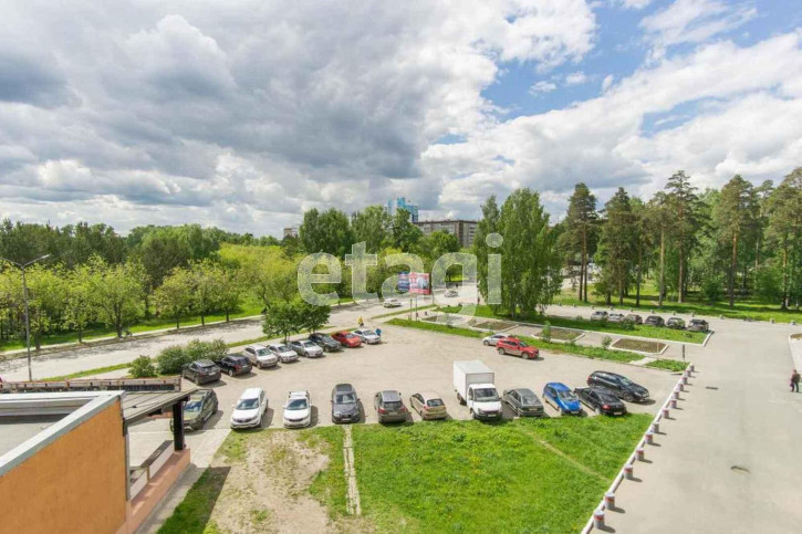 4-комн квартира Успенский проспект, 48б