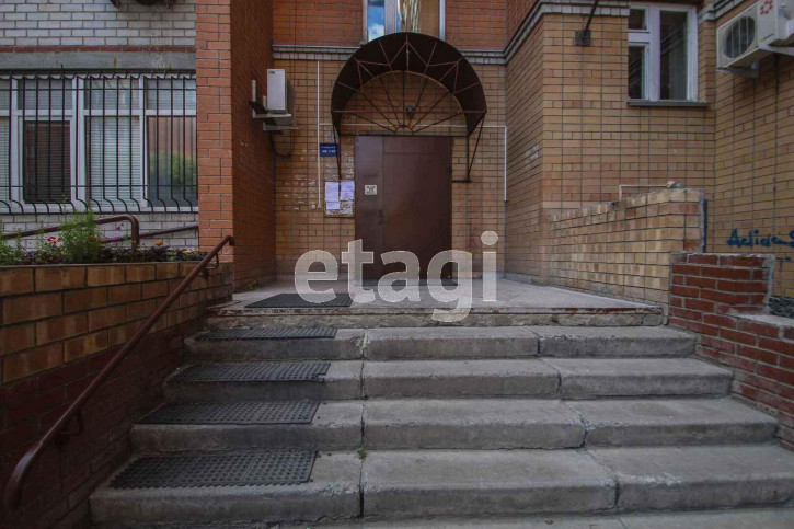 2-комн квартира Максима Горького, 3