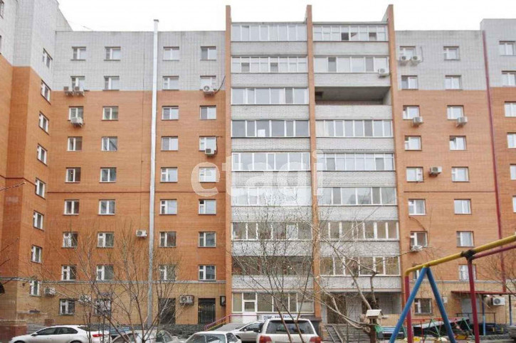 2-комн квартира Максима Горького, 3