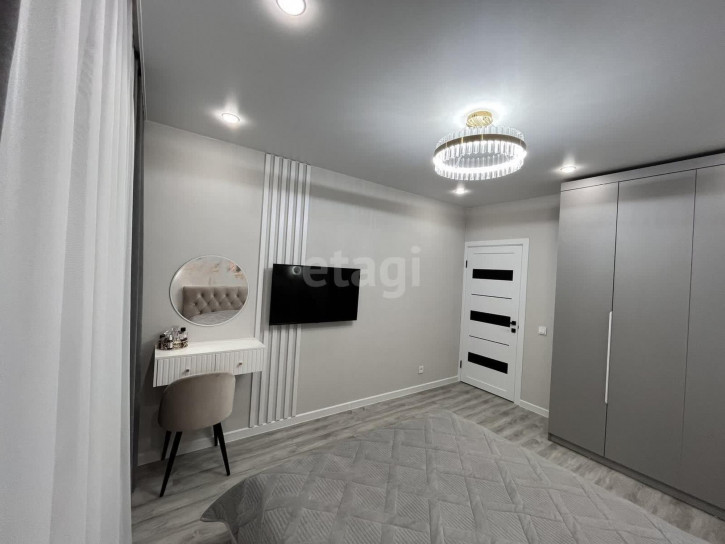 3-комн квартира Федора Достоевского, 22