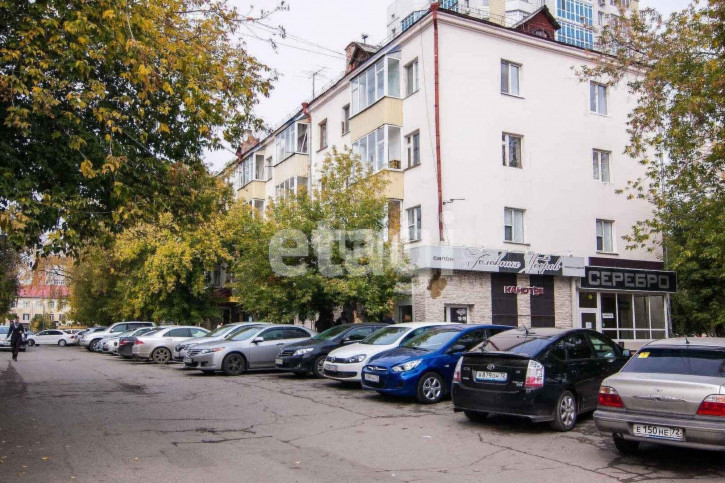 2-комн квартира Мельникайте, 96