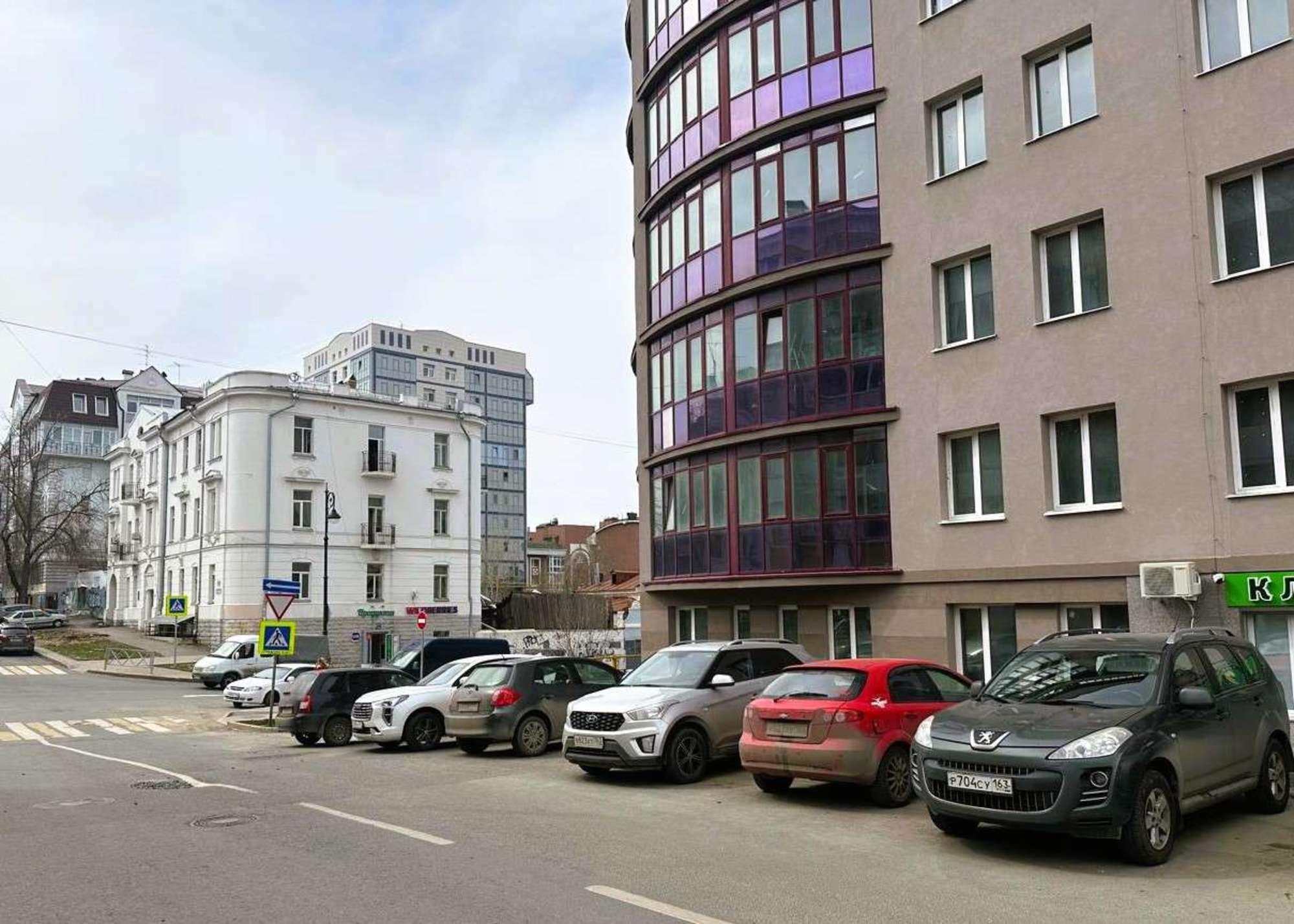Сдать торговое помещение за 200 000 рублей на Ленинградская улица, 18
