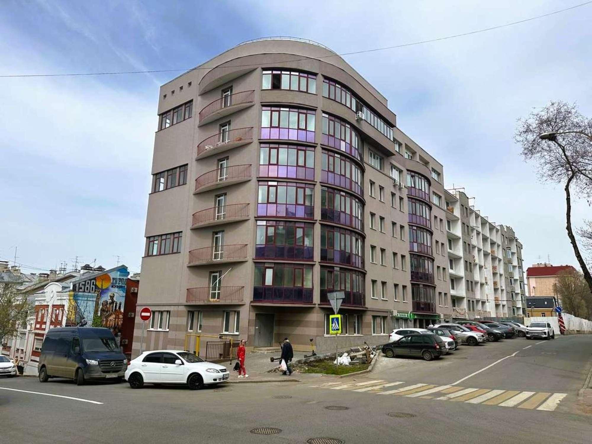 Сдать торговое помещение за 250 000 рублей на Ленинградская улица, 18