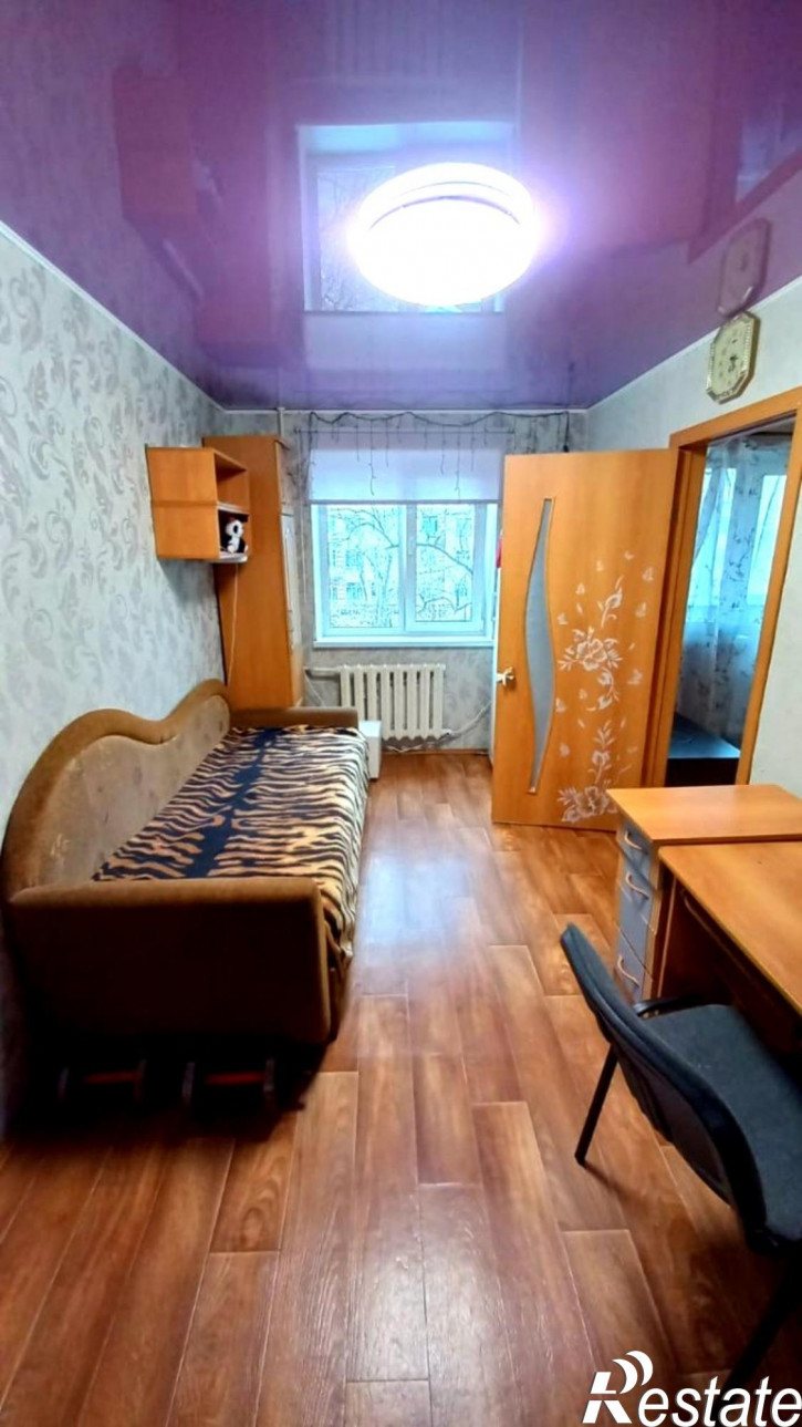 2-комн квартира Россия,  г. Комсомольск-на-Амуре, пр-кт. Октябрьский, д. 40