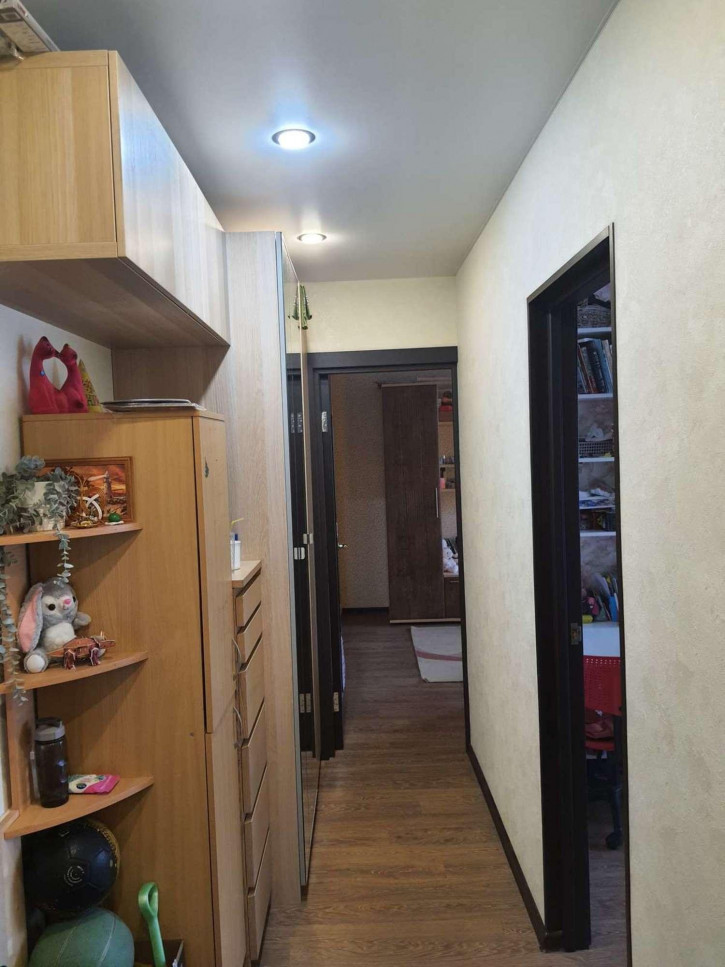 2-комн квартира Виталия Жалнина улица, 14
