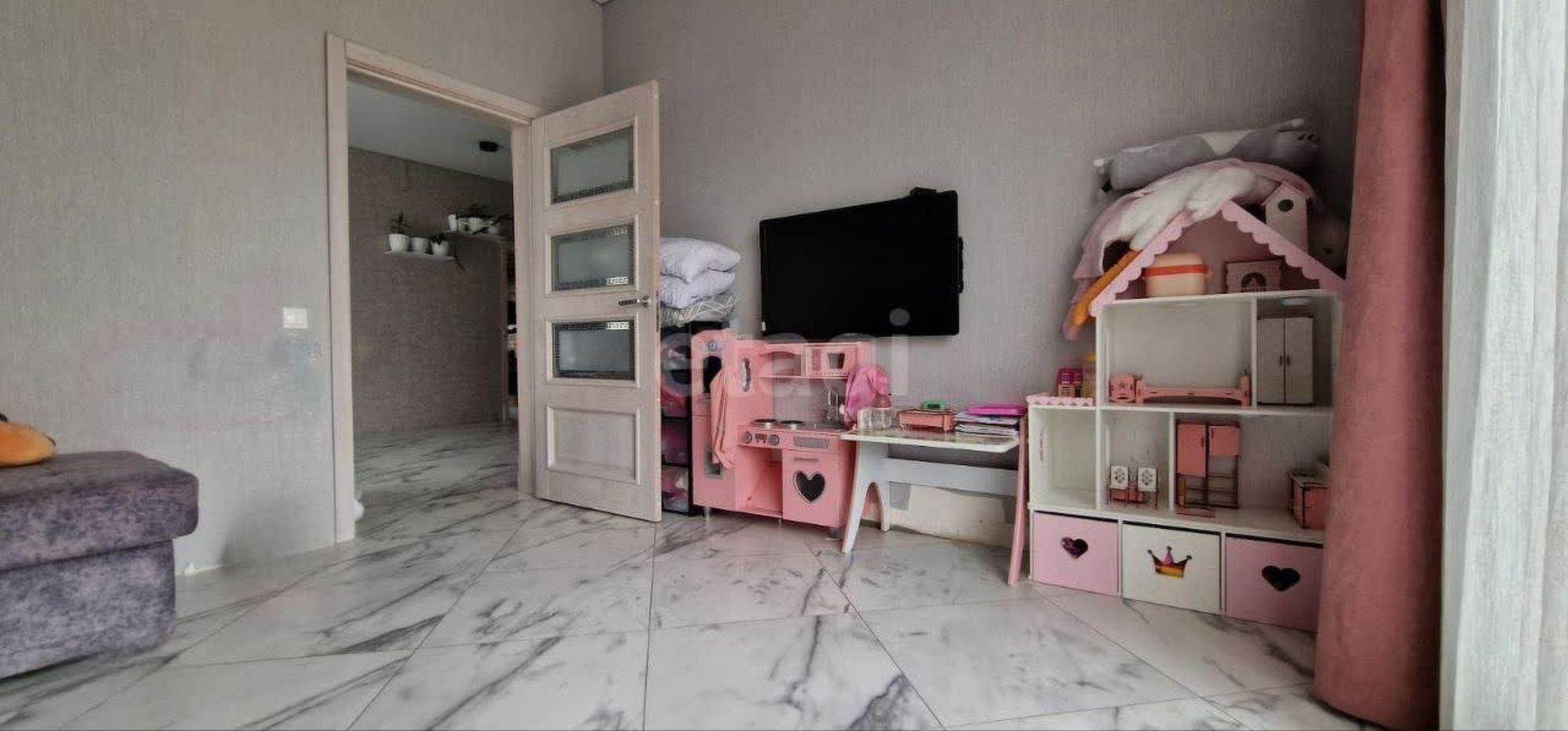 Купить дачу, дом, коттедж за 16 250 000 рублей на Бахчисарайский пр., 2