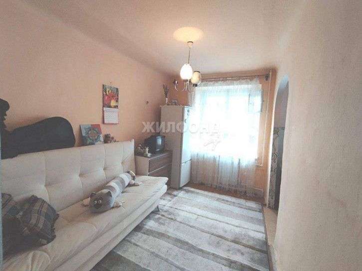 4-комн квартира Мира улица, д.33