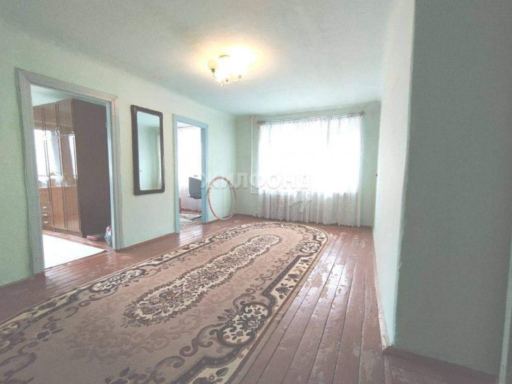 4-комн квартира Мира улица, д.33