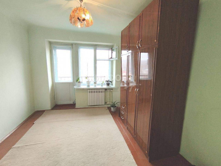 4-комн квартира Мира улица, д.33