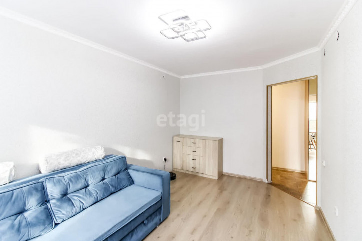 3-комн квартира Голышева, 2