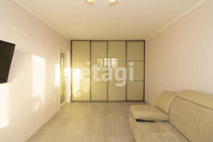 2-комн квартира Энергетиков, 51