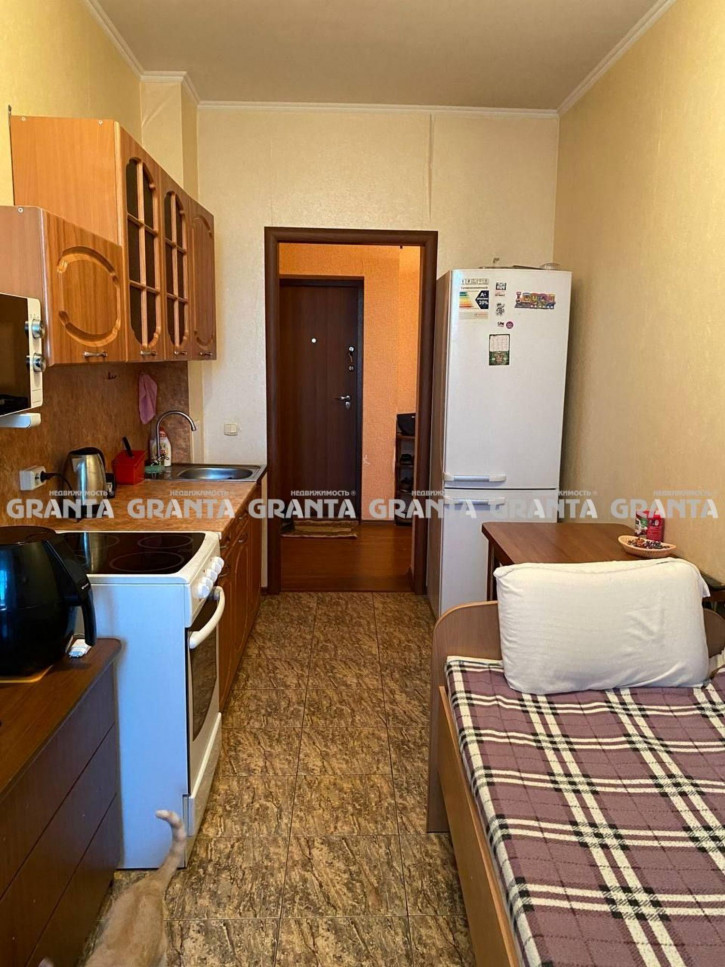 2-комн квартира ул Академика Киренского, 2И