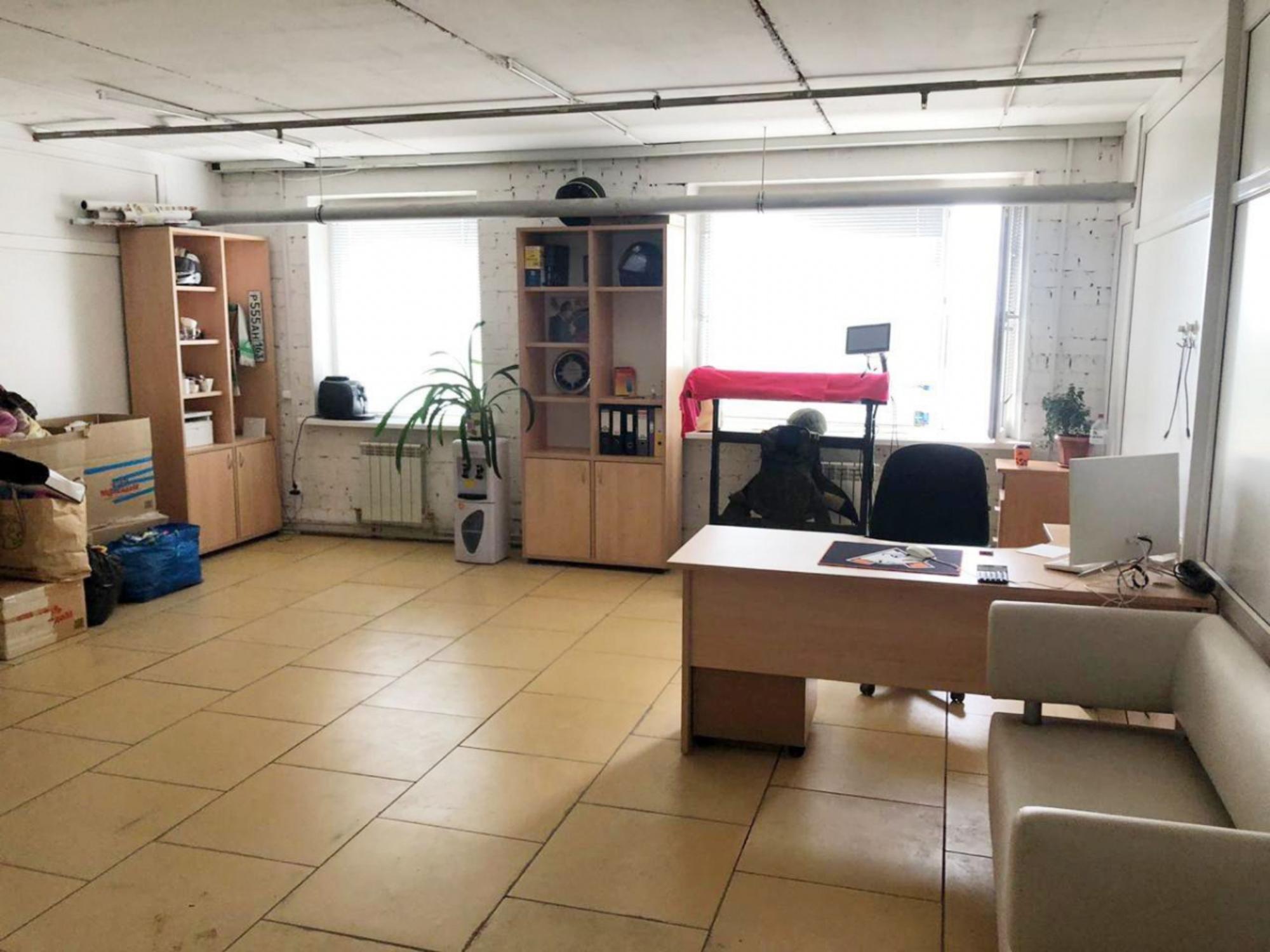 Сдать офис, помещение под офис за 16 200 рублей на пр-кт Карла Маркса, 412Б