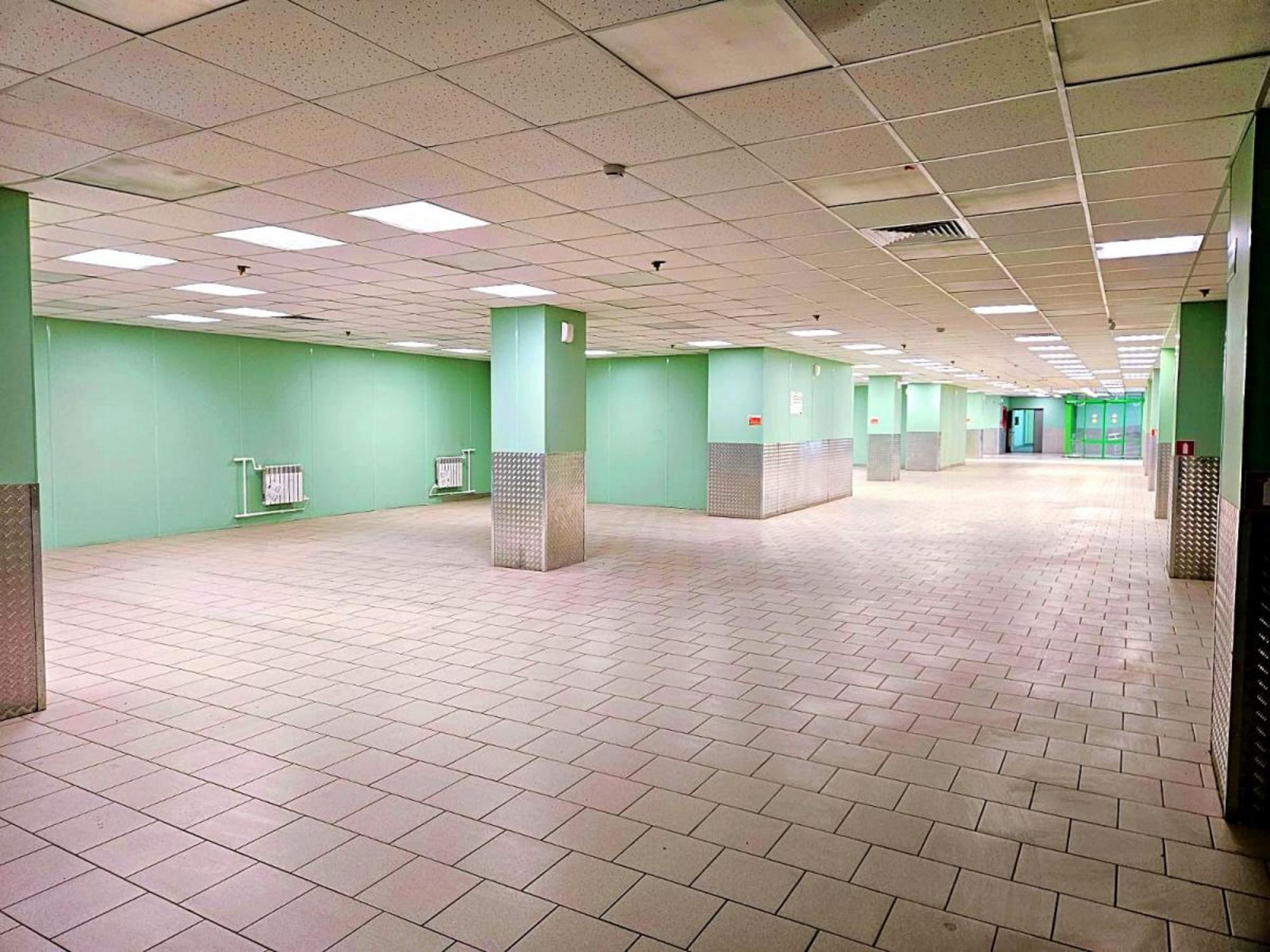 Сдать торговое помещение за 305 055 рублей на Алтайский край, г.Камень-на-Оби,  Каменская 122