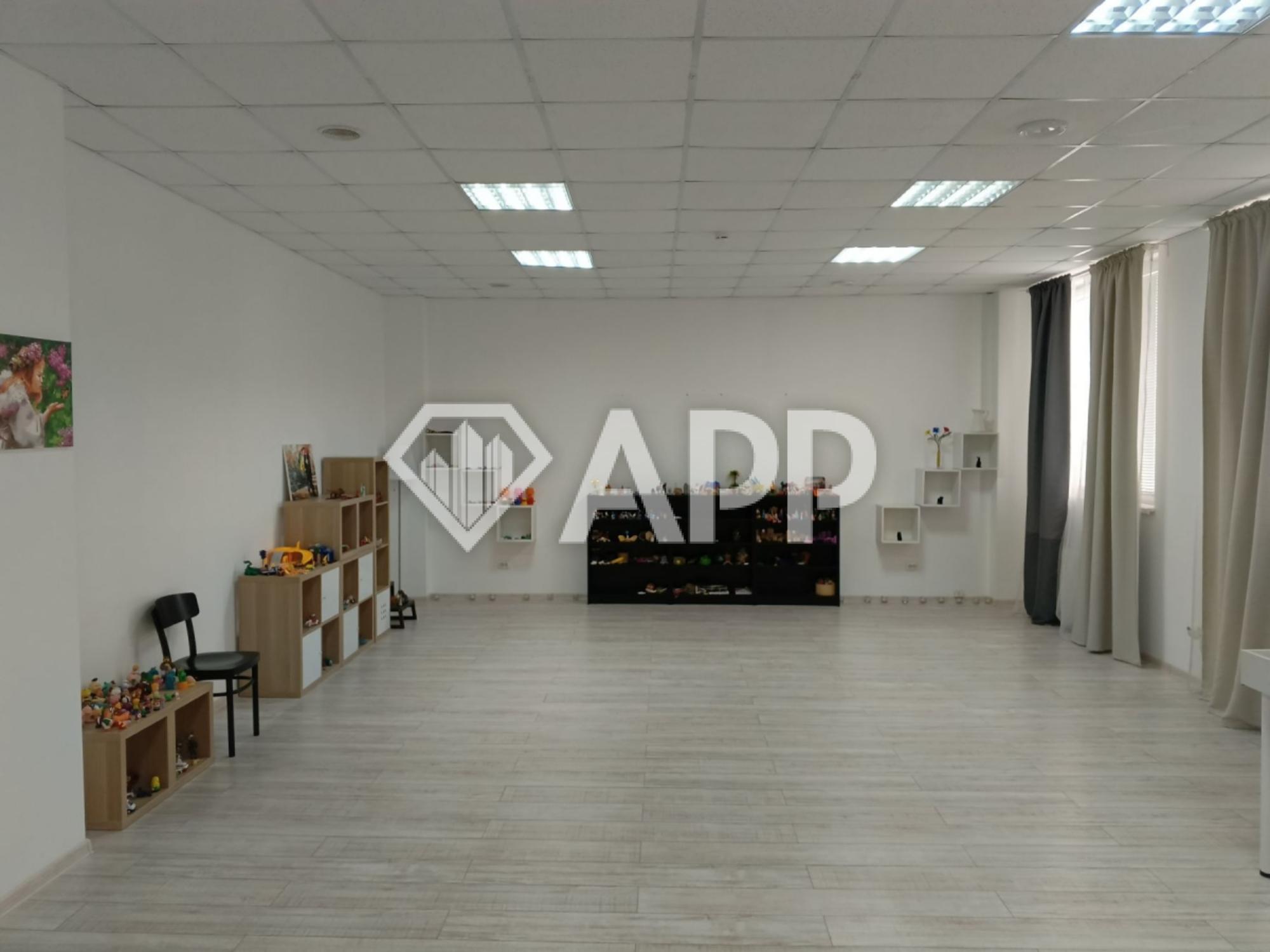 Сдать офис, помещение под офис за 72 000 рублей на ул Кутузовская, 10